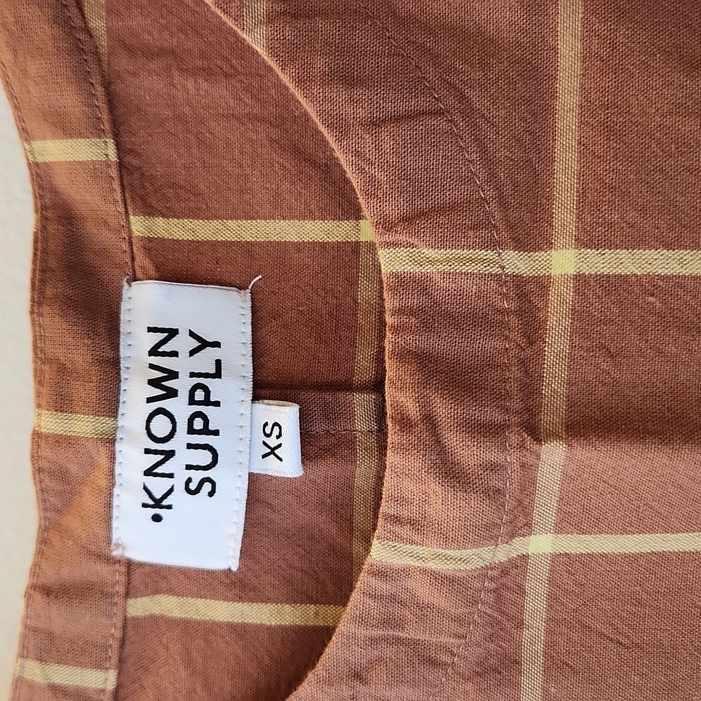 NWT Known Supply Xyla top in Walnut Plaid - XS - Picture 2 of 7